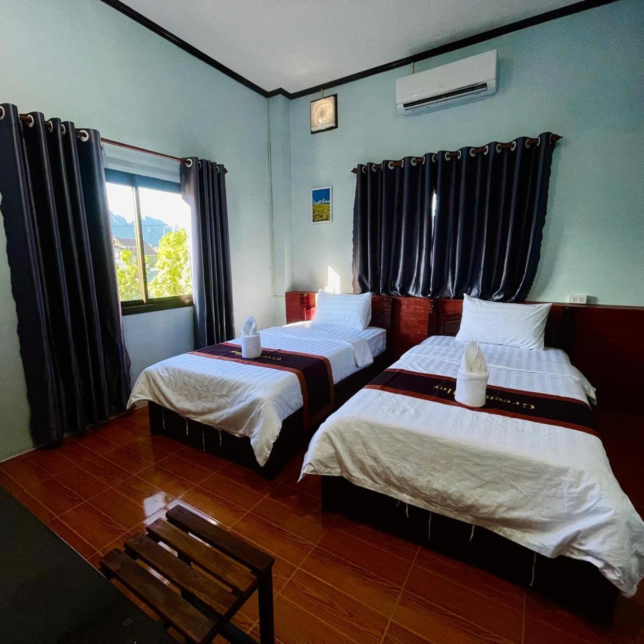 Smile Guesthouse Vangvieng Ванг-Виенг Экстерьер фото