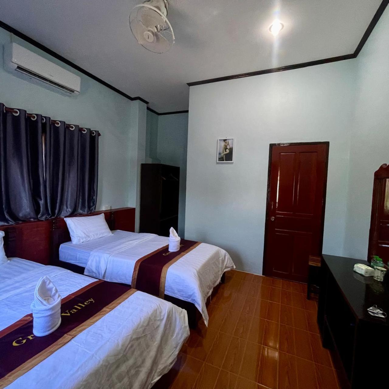Smile Guesthouse Vangvieng Ванг-Виенг Экстерьер фото