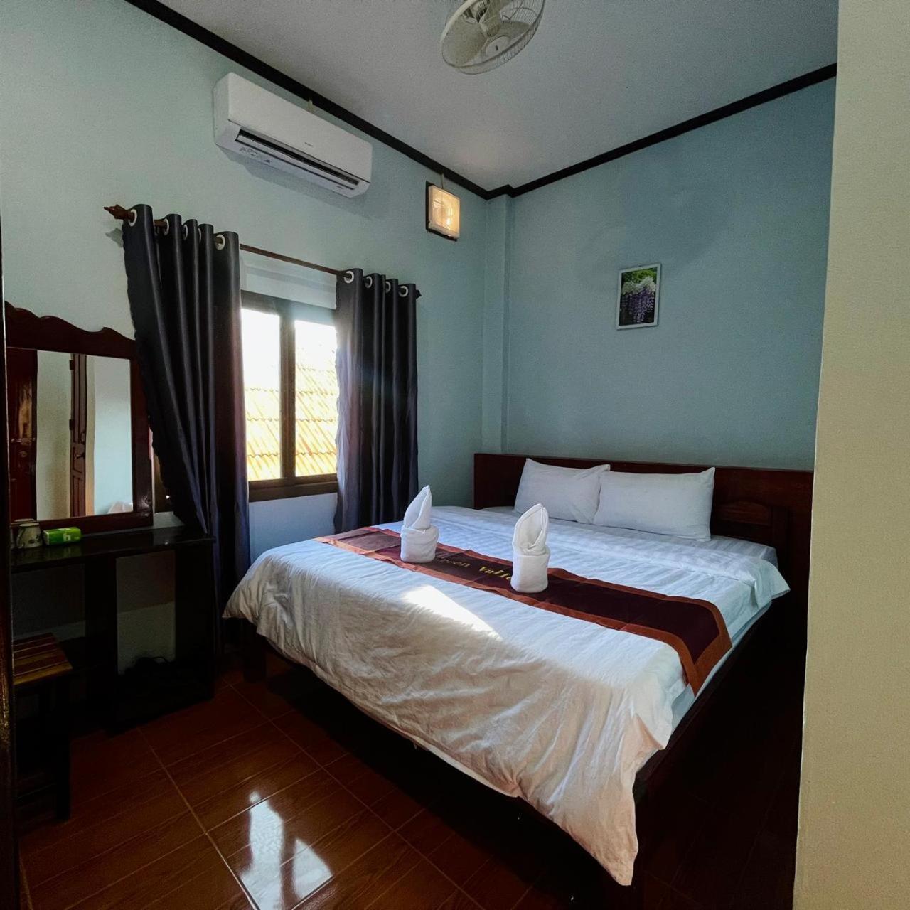 Smile Guesthouse Vangvieng Ванг-Виенг Экстерьер фото