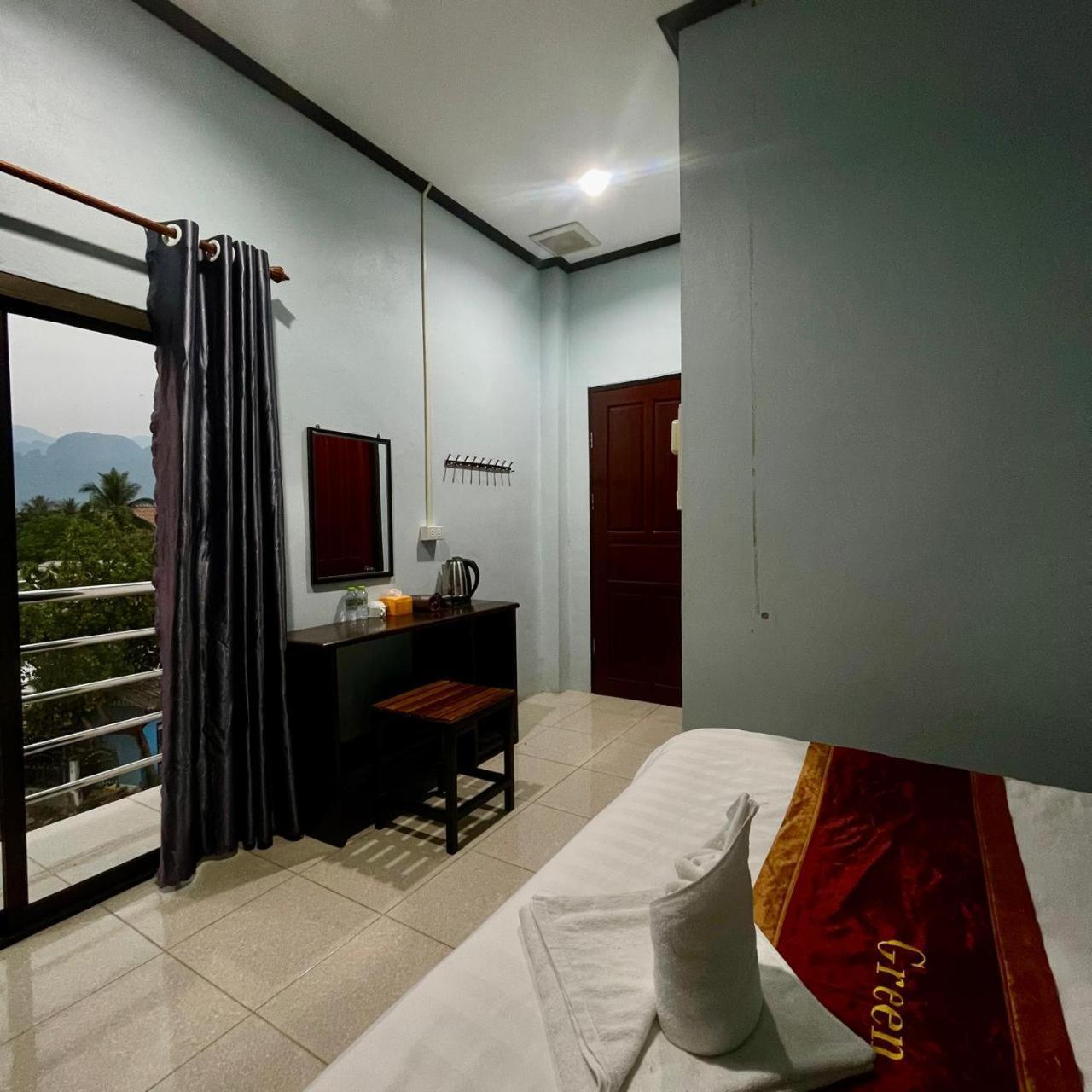 Smile Guesthouse Vangvieng Ванг-Виенг Экстерьер фото