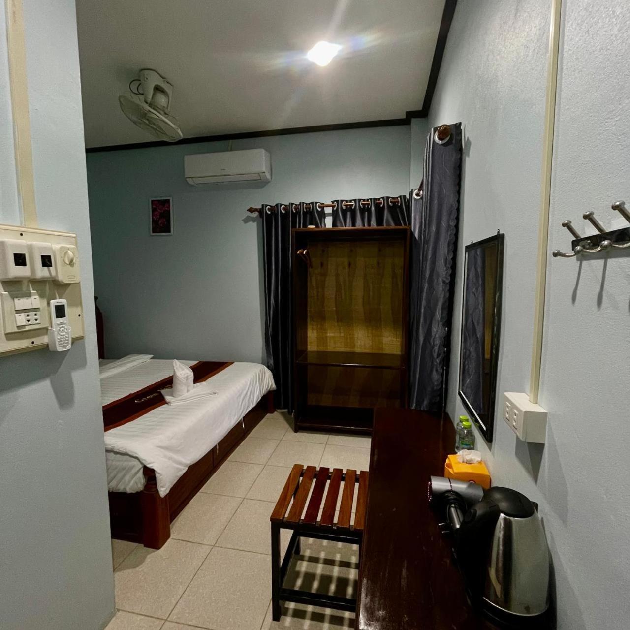 Smile Guesthouse Vangvieng Ванг-Виенг Экстерьер фото